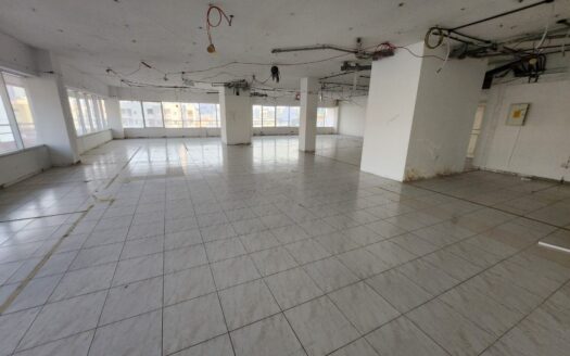 SPACIOUS AND VACANT | SEMI-FITTED OFFICE | PERFECT FOR BUSINESS 230K