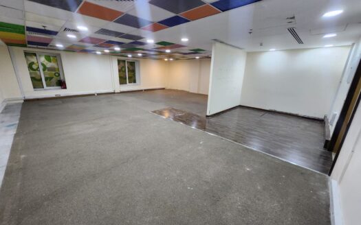 FULL FITTED OFFICE | CLOSE TO METRO | CHILLER FREE | PARKING SPACE 140K