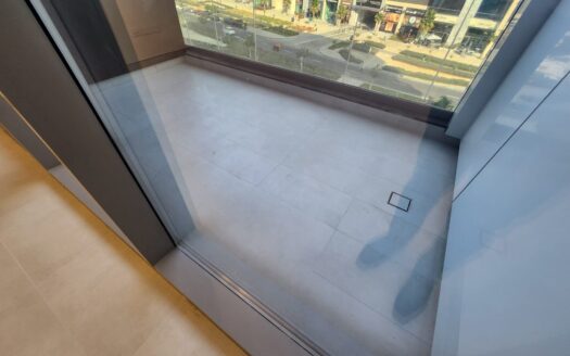 NEWLY | 3BHK W/ BALCONY | MAIDS ROOM | ROADSIDE FACING