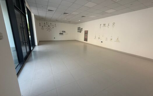 COMMERCIAL SPACE | ROAD FACING | IN PRIME LOCATION